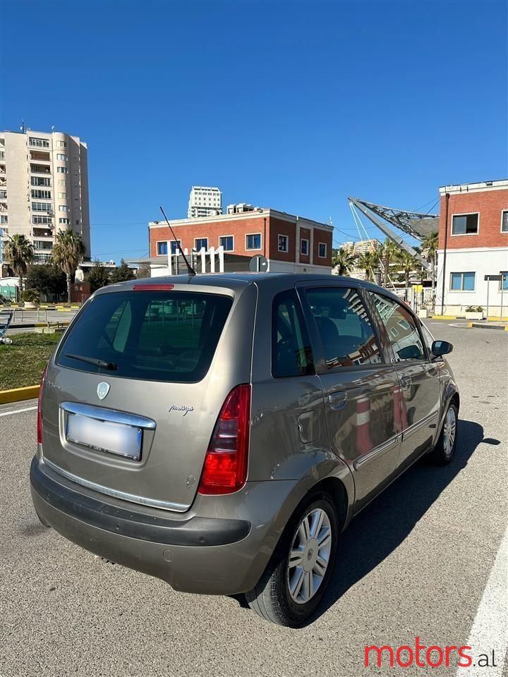 2006' Lancia Musa photo #4