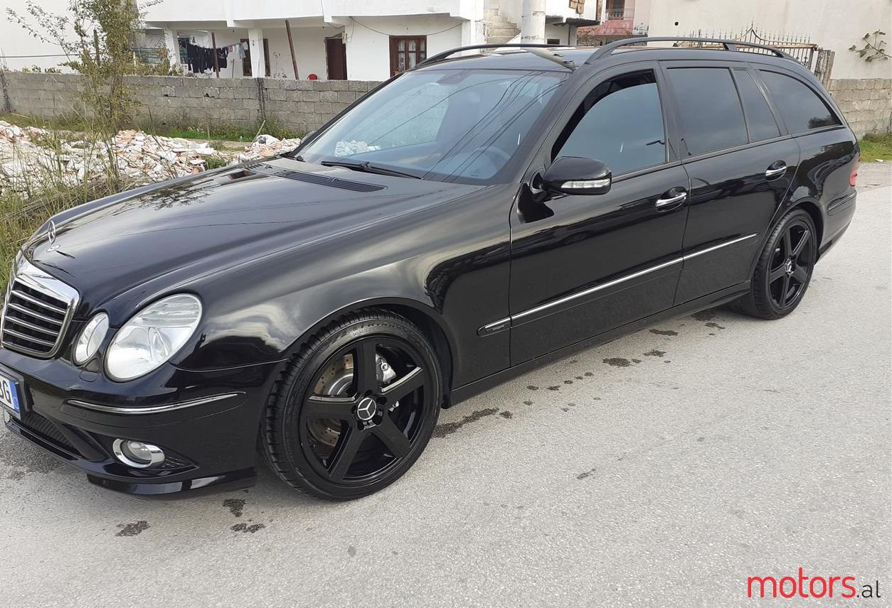 2008' Mercedes-Benz E 320 photo #1