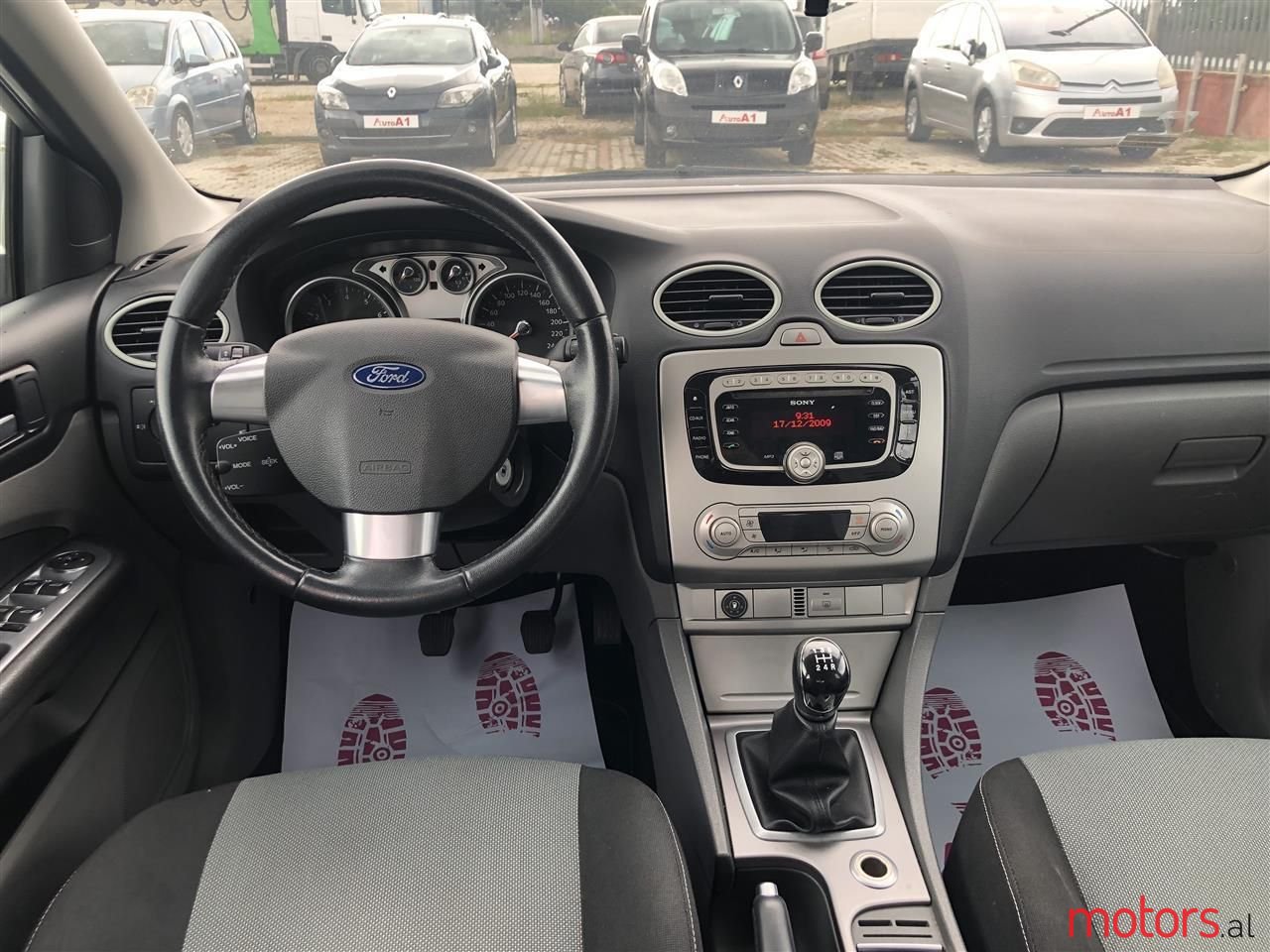 2010' Ford Focus photo #6