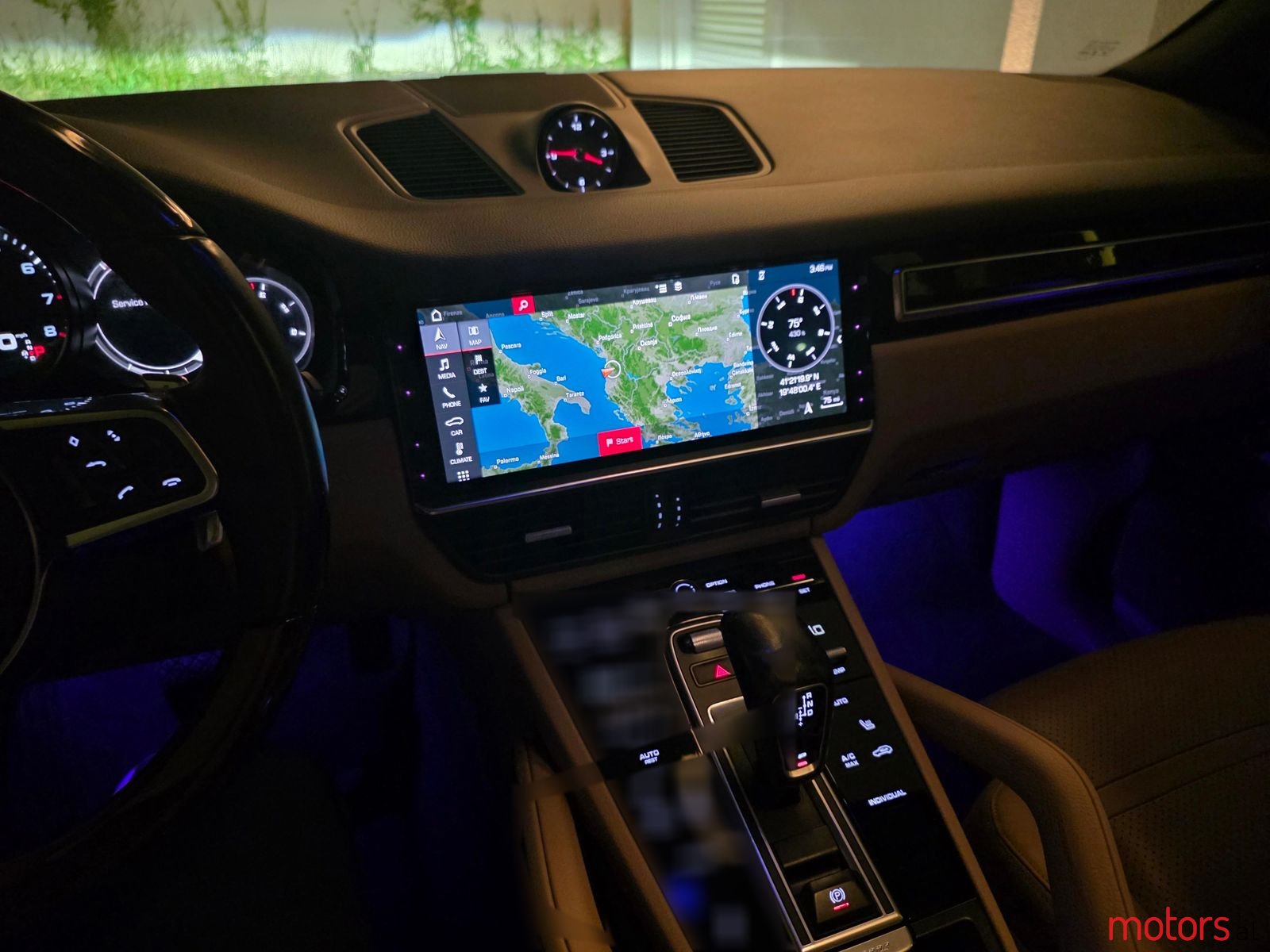 2019' Porsche Cayenne photo #6