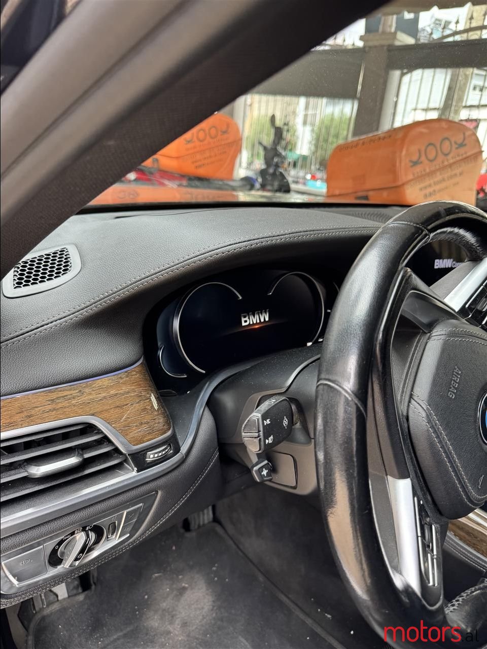 2017' BMW 740 photo #4