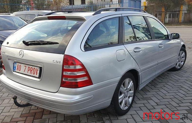 2006' Mercedes-Benz C 220 photo #1