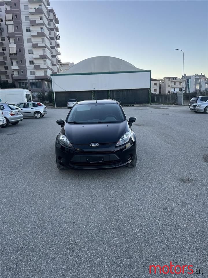 2011' Ford Fiesta photo #2