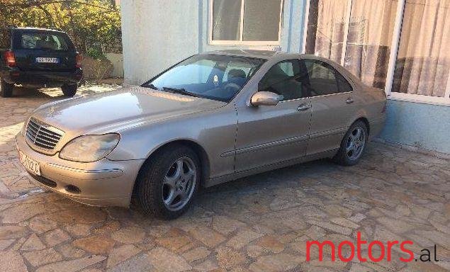 2001' Mercedes-Benz 320 photo #1