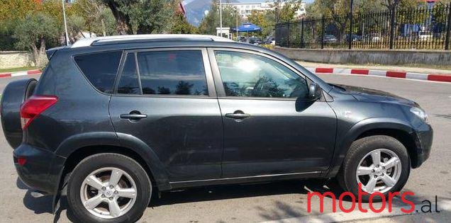 2006' Toyota RAV4 photo #2