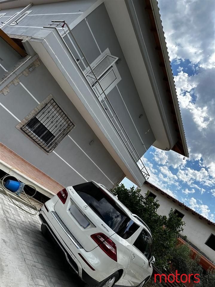 2013' Mercedes-Benz ML 350 photo #2