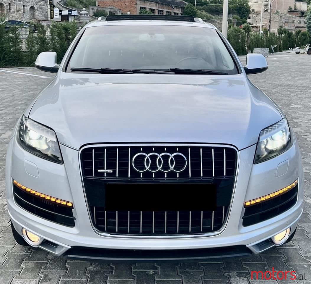 2011' Audi Q7 photo #1