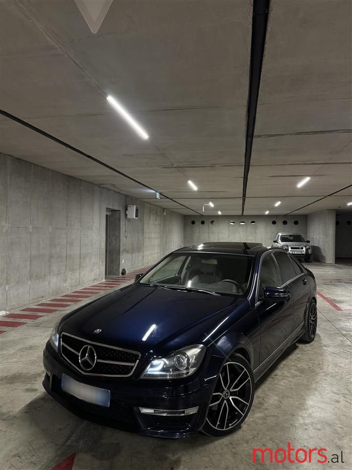 2012' Mercedes-Benz C 300 photo #2