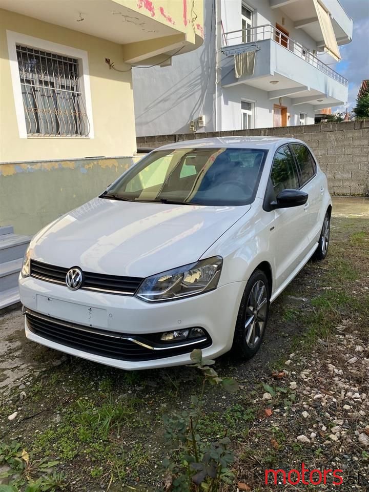 2014' Volkswagen Polo photo #5