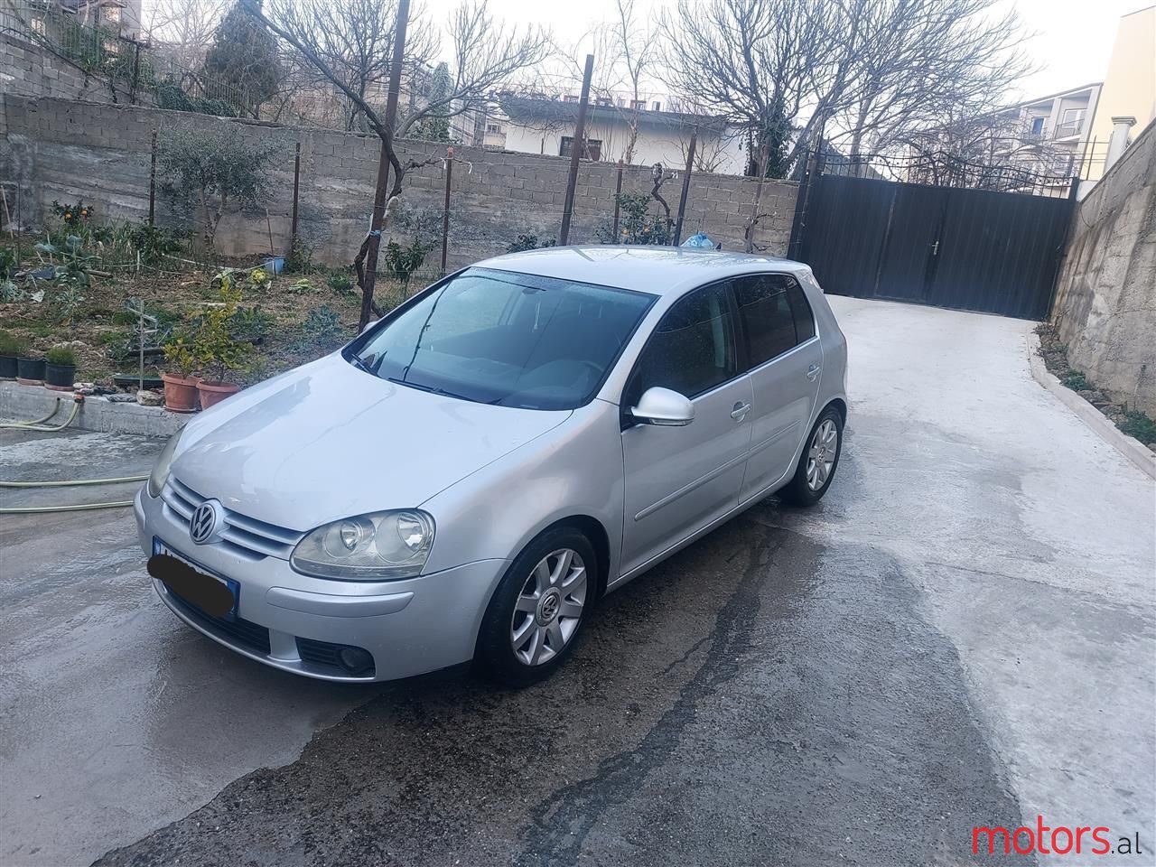 2005' Volkswagen Golf photo #2