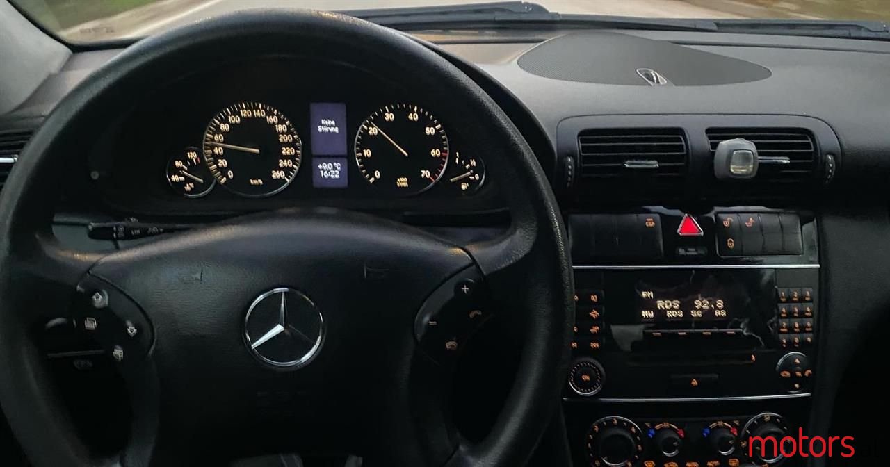2005' Mercedes-Benz C 180 photo #5
