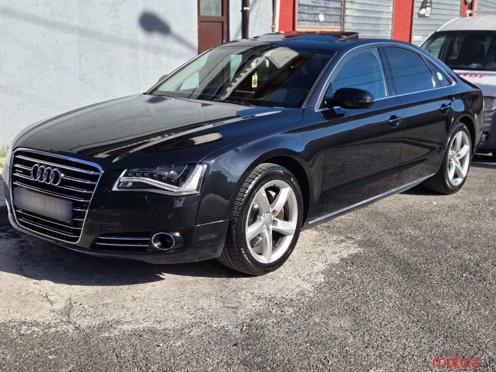 2013' Audi A8 photo #1