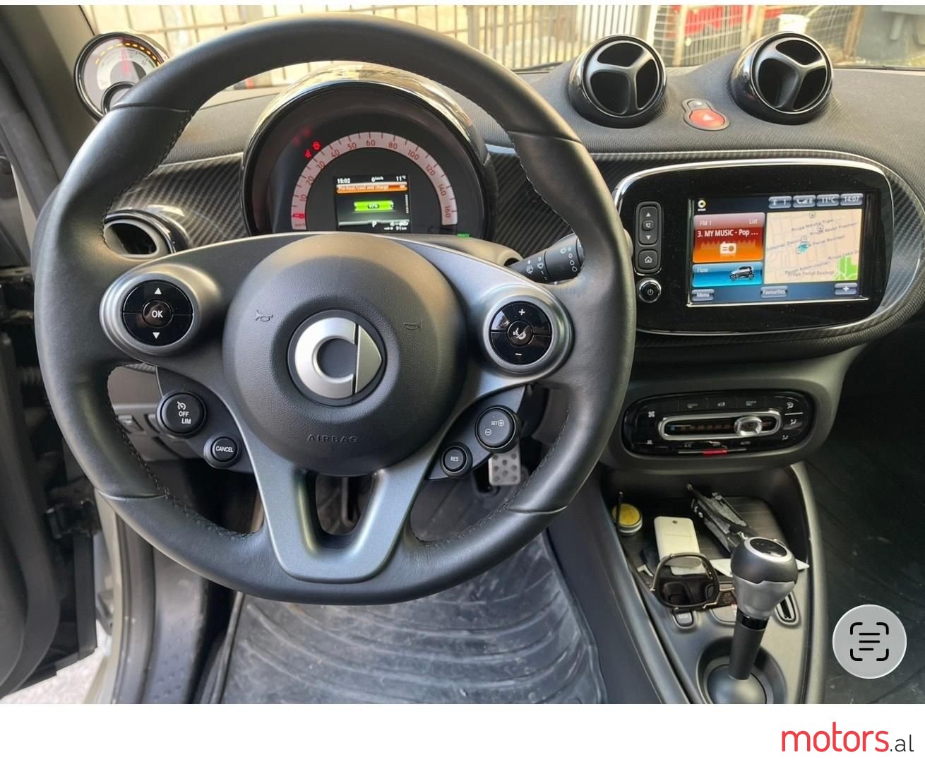 2021' Smart Fortwo photo #3