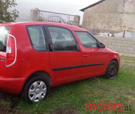 2008' Skoda Roomster photo #2