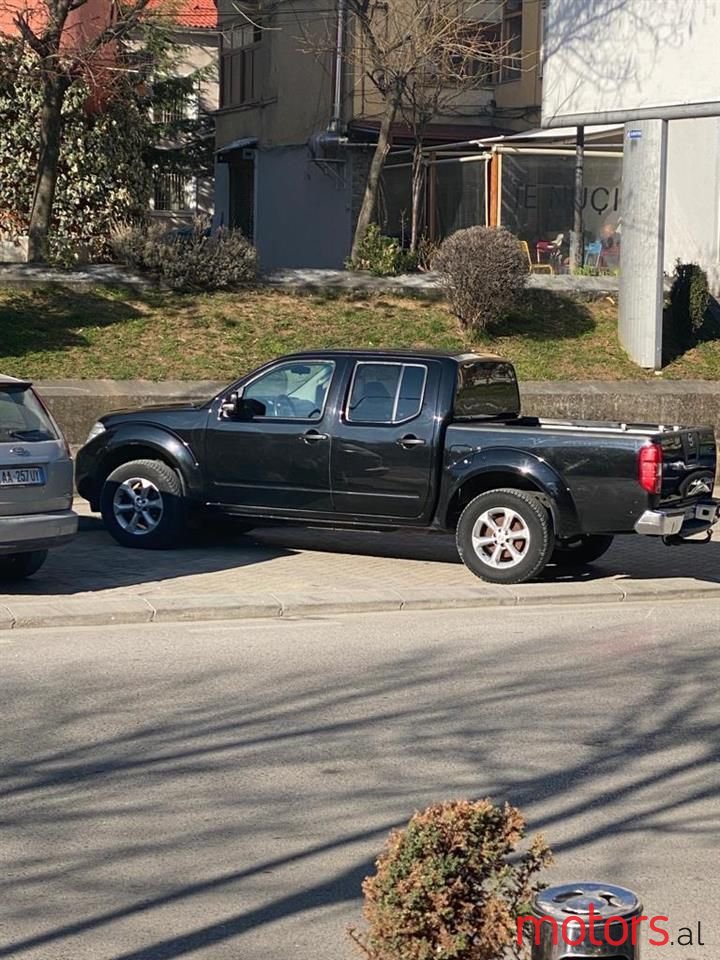 2013' Nissan Navara photo #1