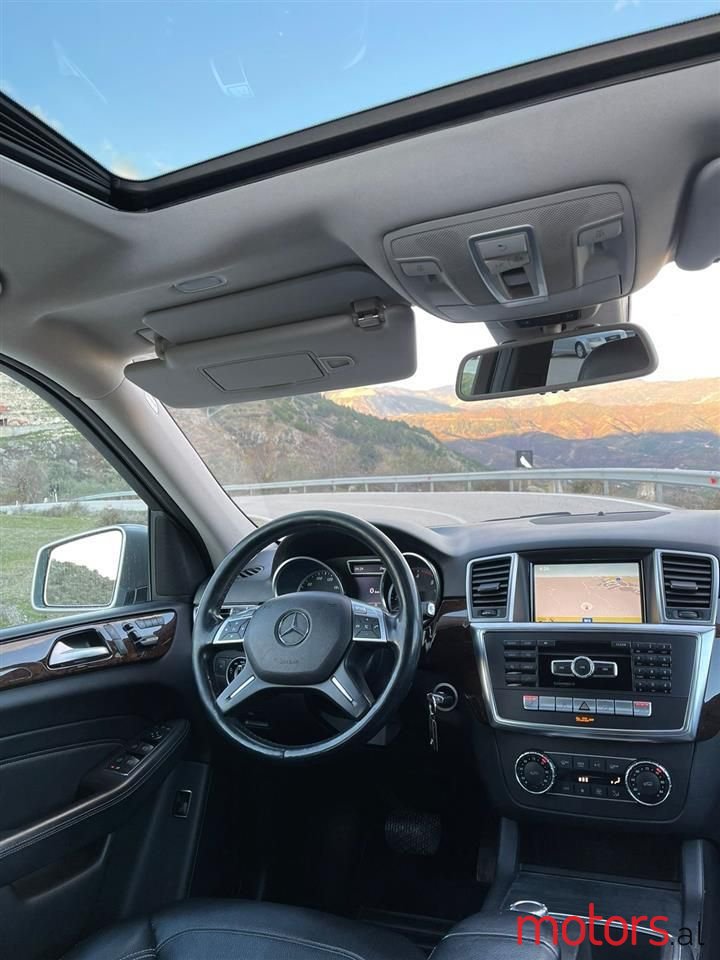 2012' Mercedes-Benz ML 350 photo #6