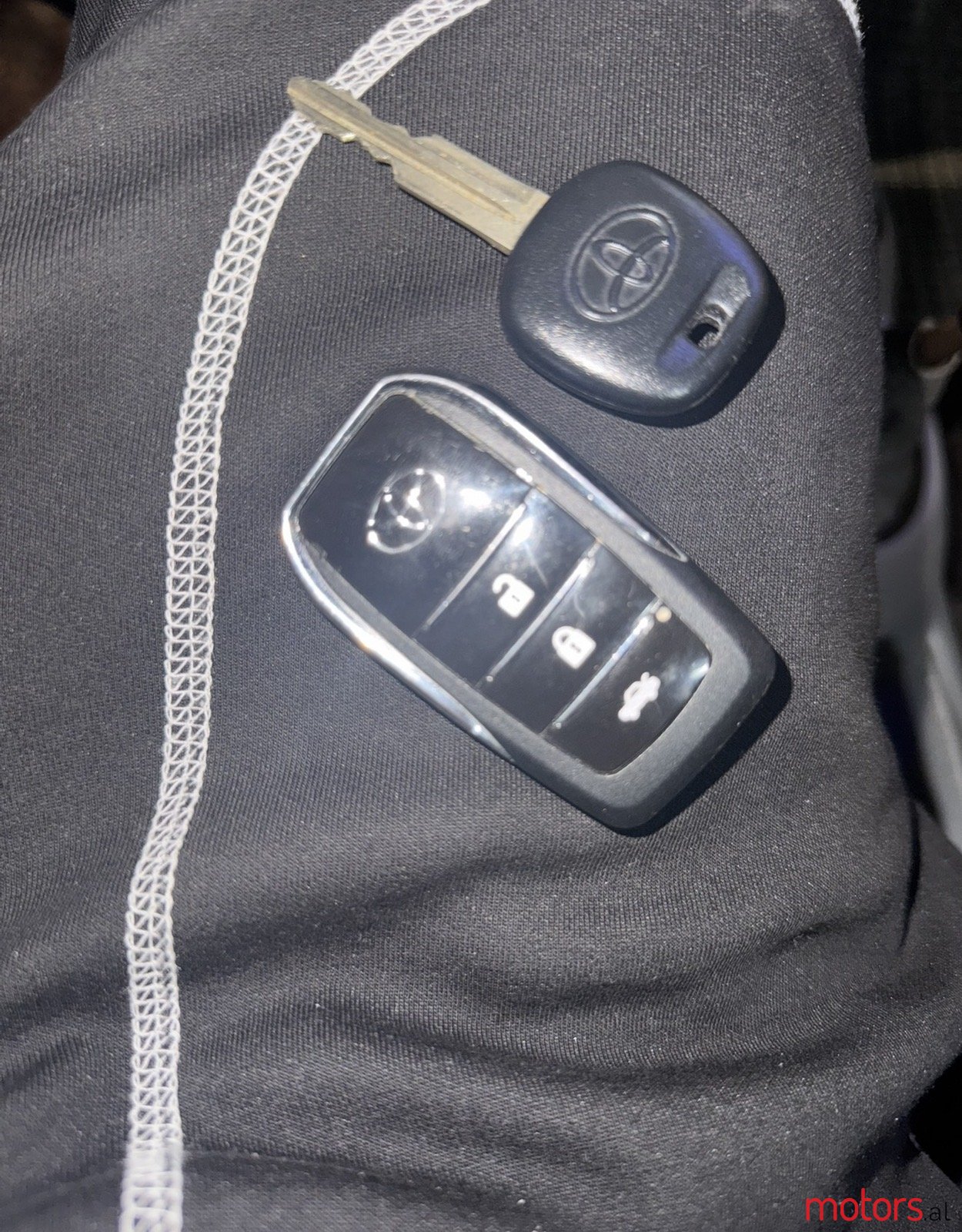2002' Toyota Yaris photo #7