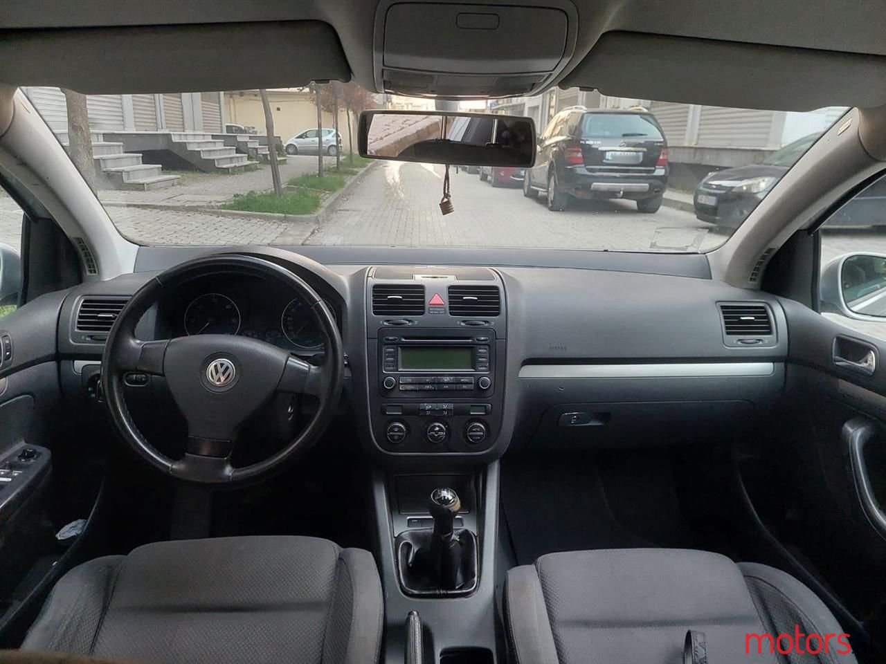 2005' Volkswagen Golf photo #6