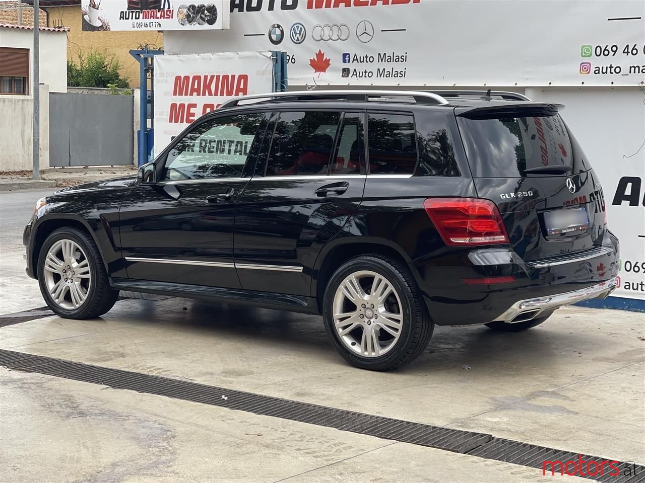 2015' Mercedes-Benz GLK 250 photo #2