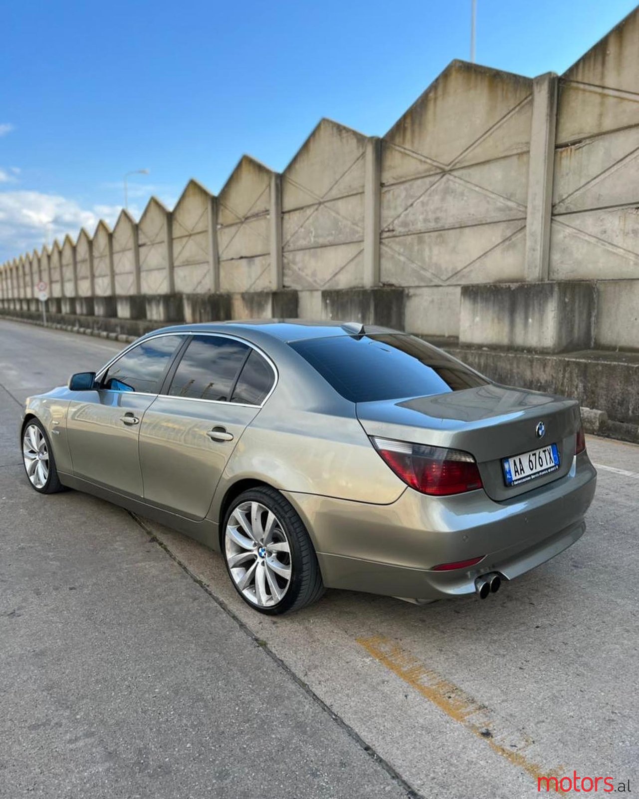 2004' BMW 530 photo #2