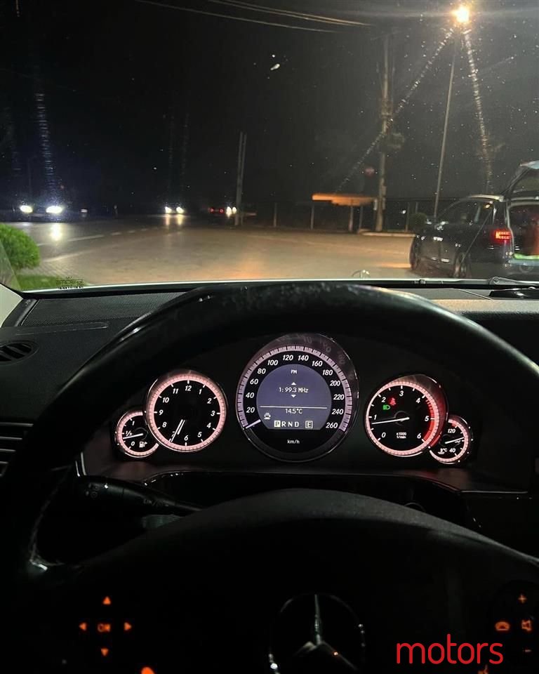 2010' Mercedes-Benz 220 photo #6