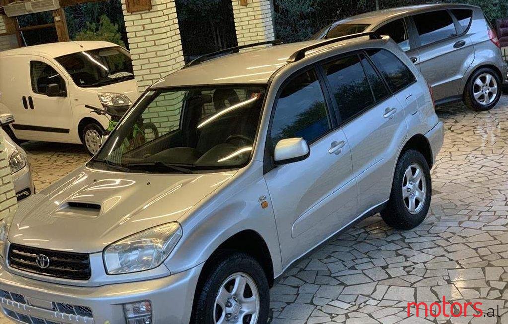 2003' Toyota RAV4 photo #2