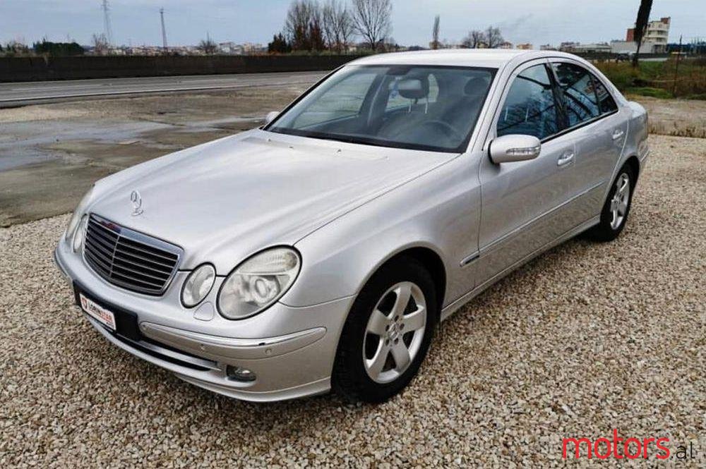 2005' Mercedes-Benz E 220 photo #1