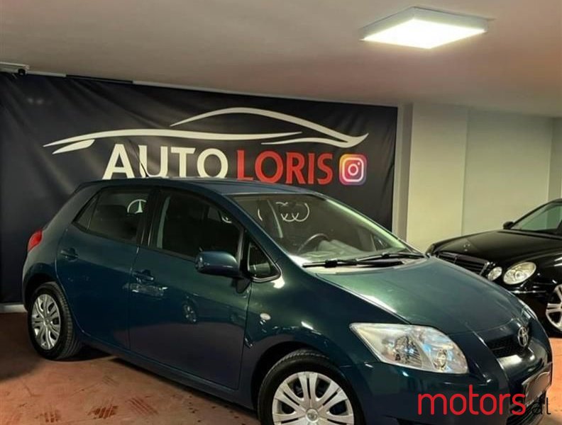 2008' Toyota Auris photo #2