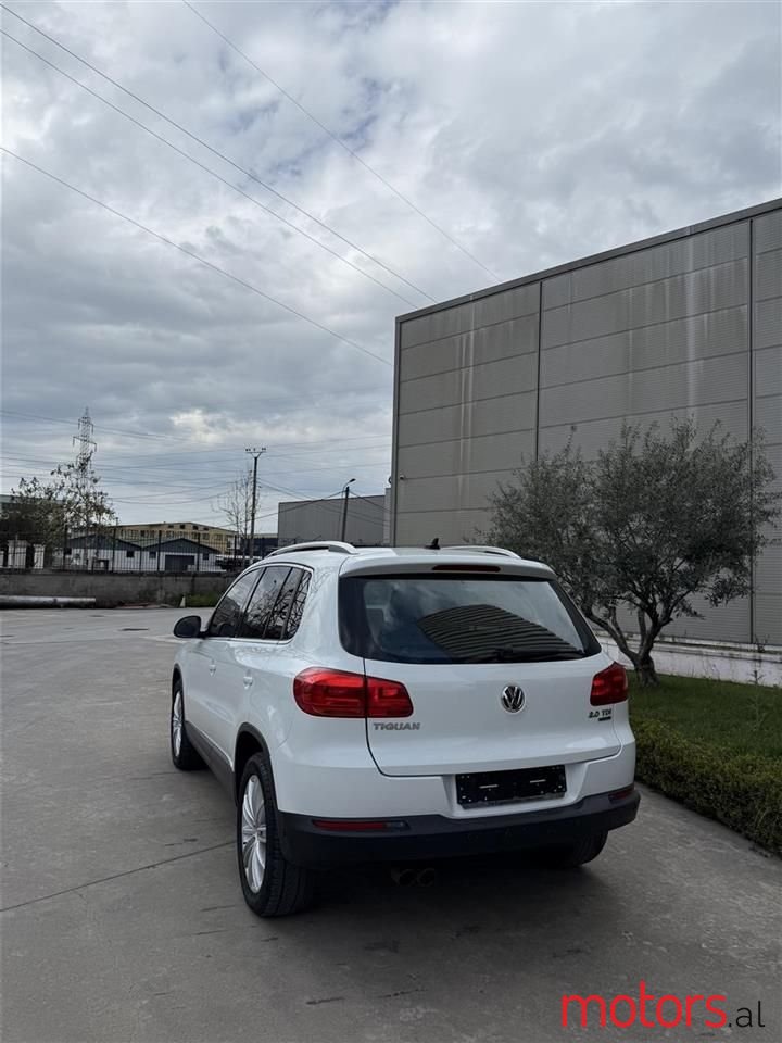 2014' Volkswagen Tiguan photo #4