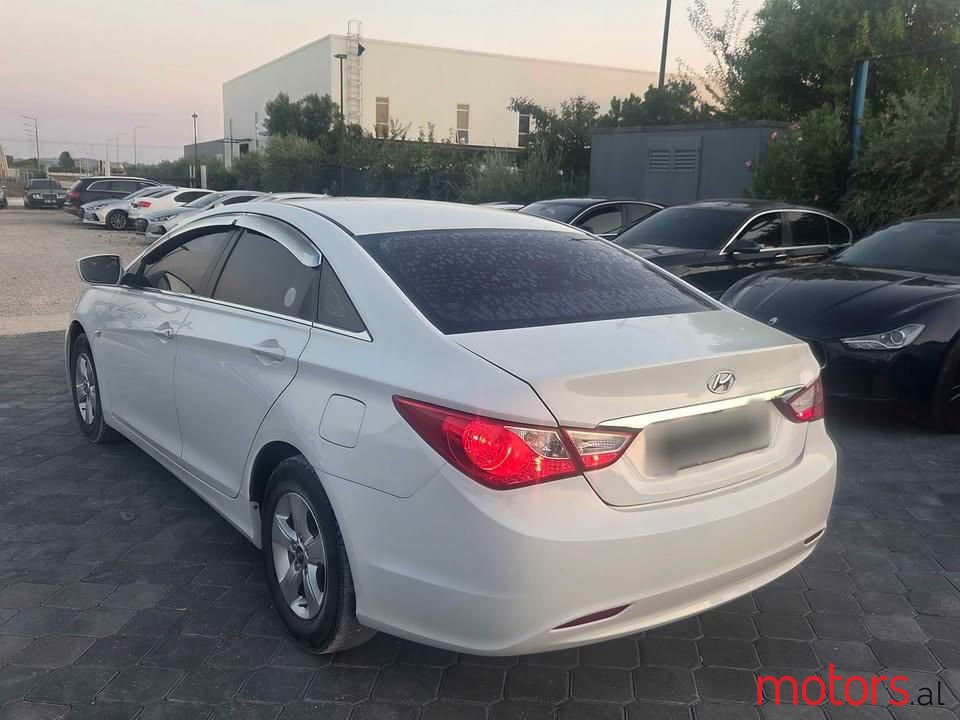 2013' Hyundai Sonata photo #3