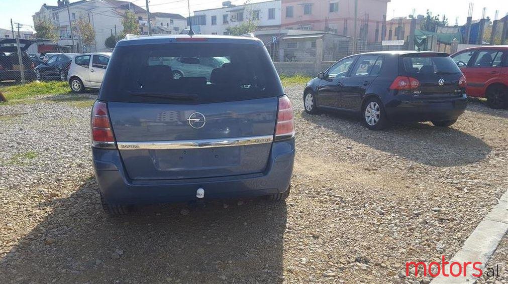 2007' Opel Zafira photo #2