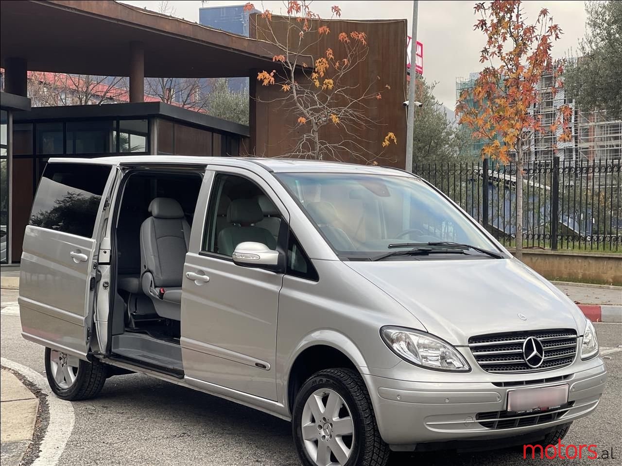 2007' Mercedes-Benz Viano photo #2