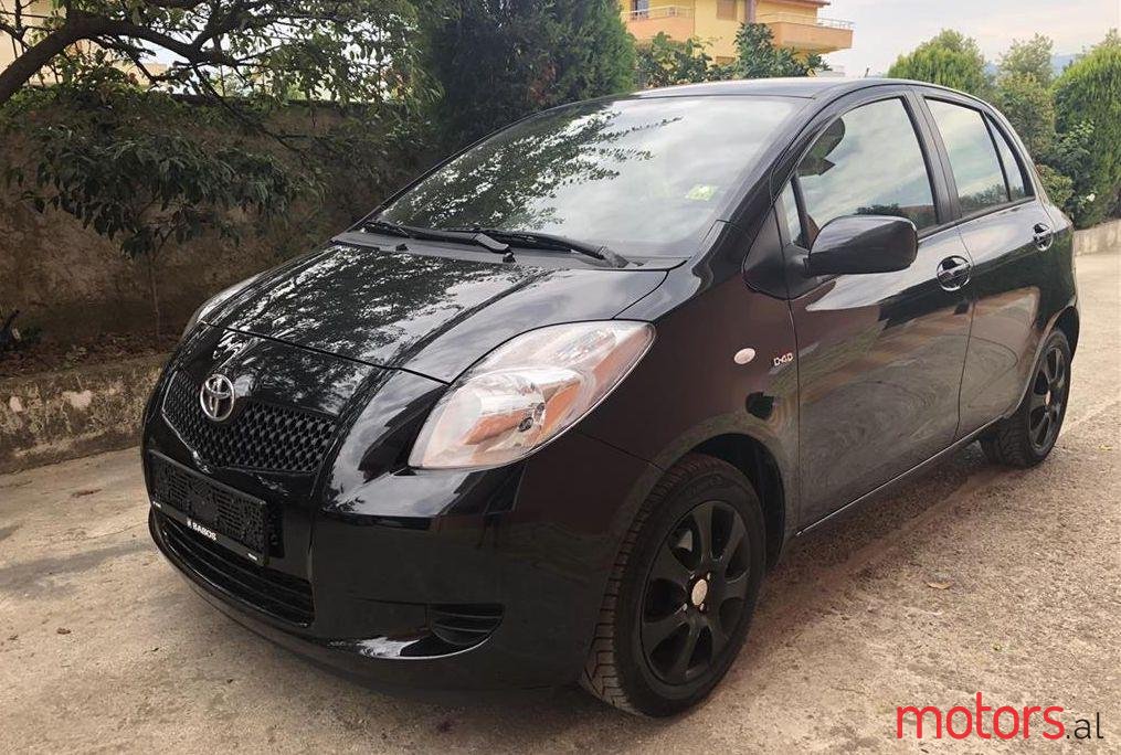 2007' Toyota Yaris photo #1