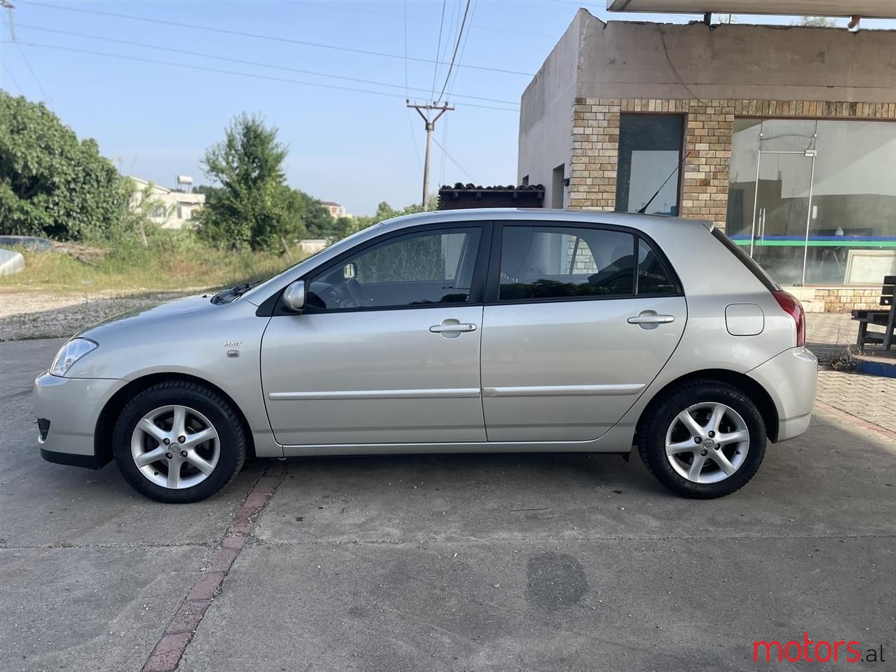 2005' Toyota Corolla photo #2