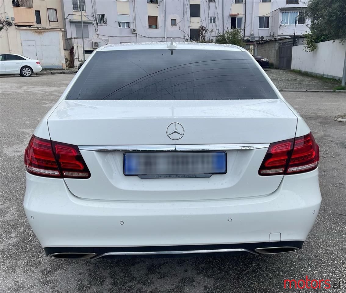2014' Mercedes-Benz E 220 photo #4