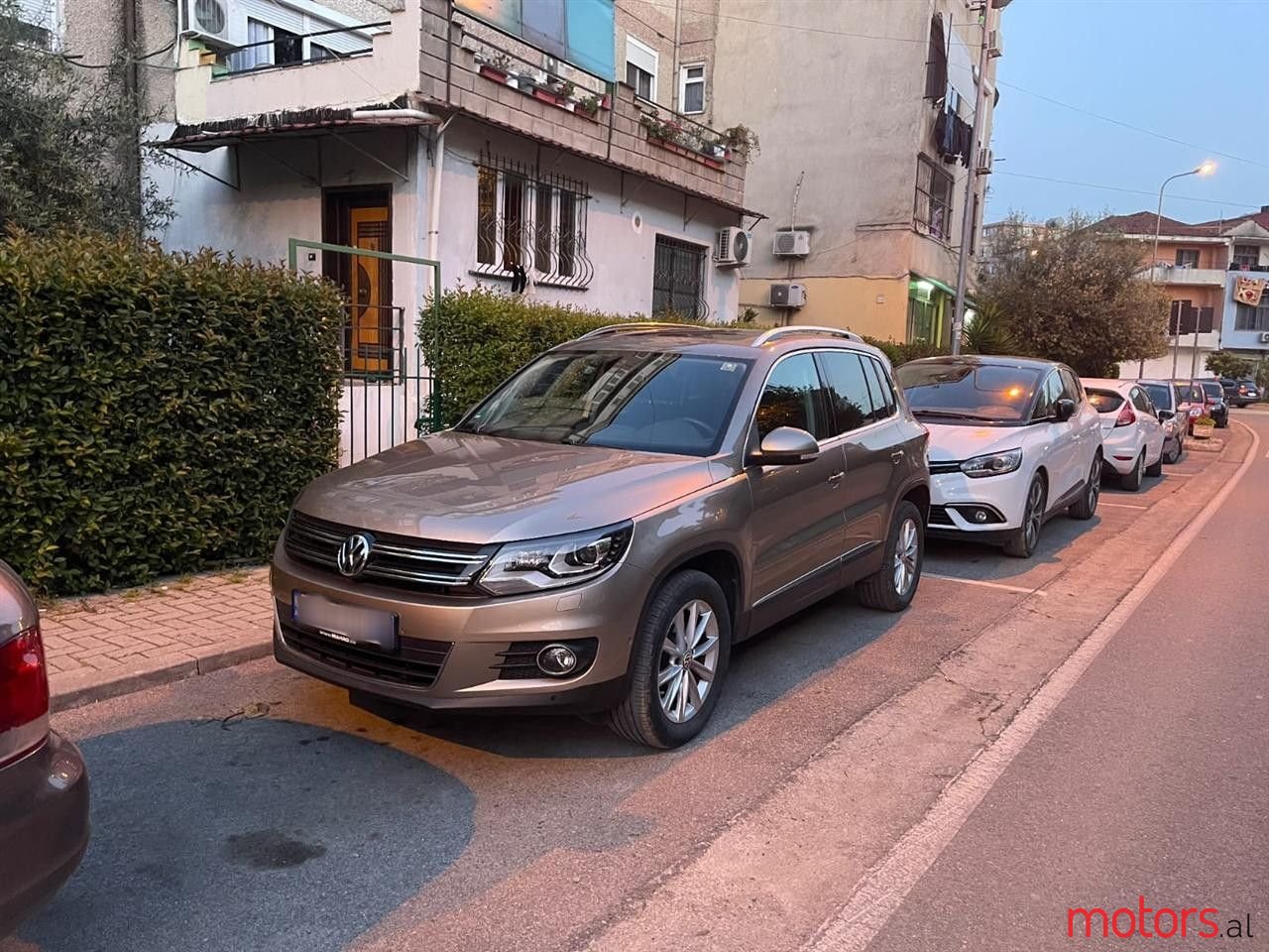 2012' Volkswagen Tiguan photo #4