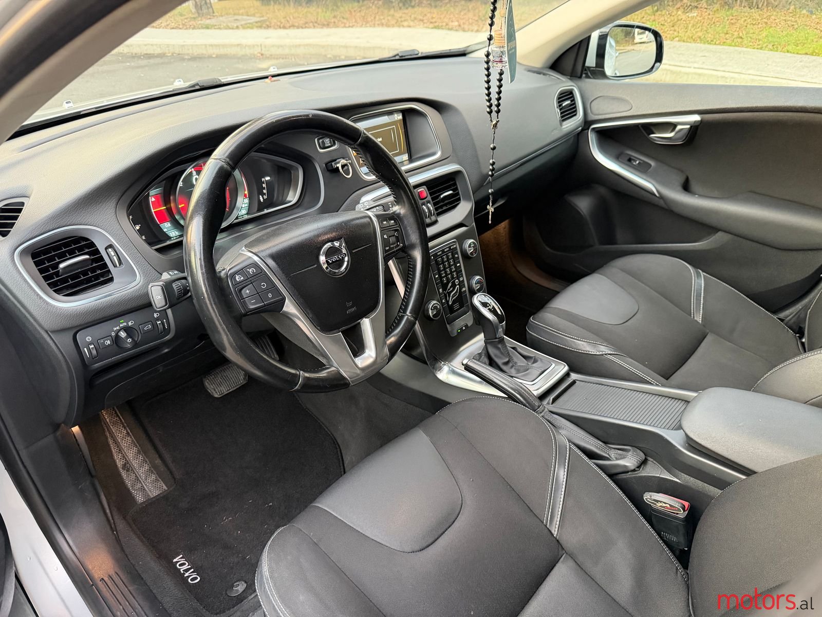 2014' Volvo V40 photo #5