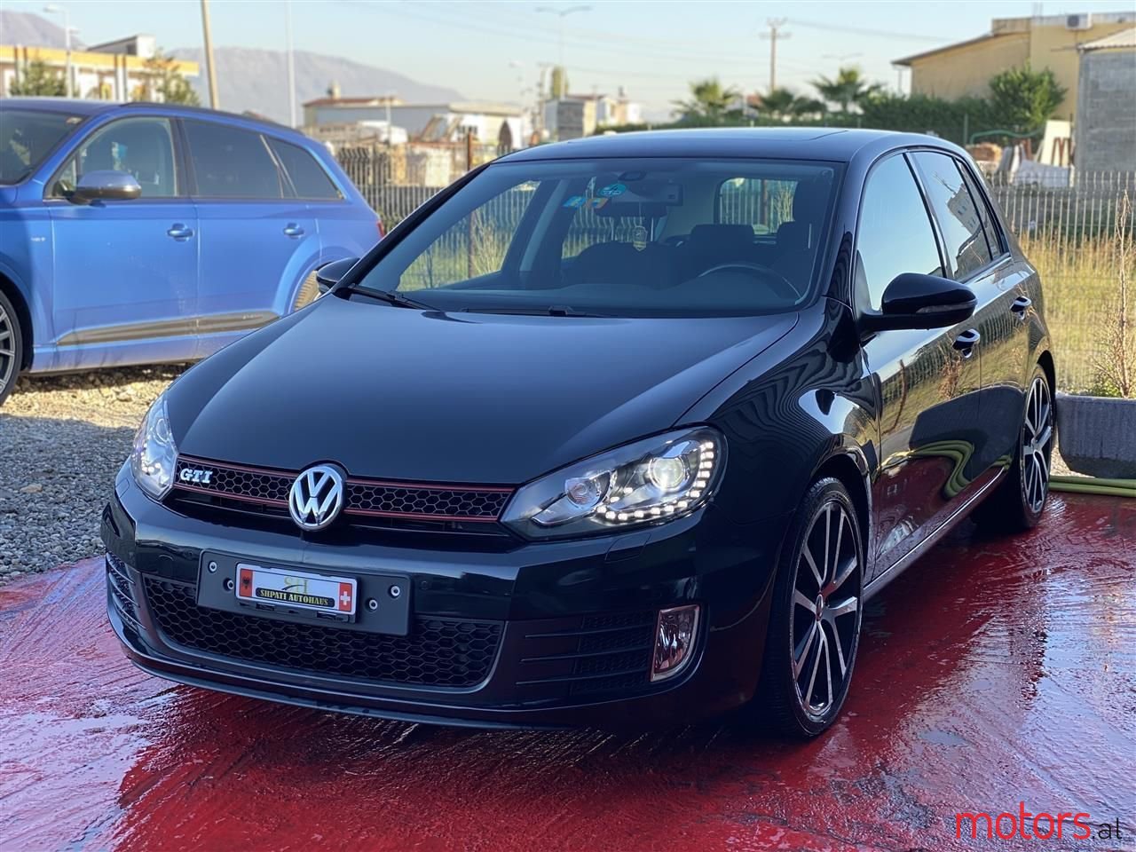 2009' Volkswagen Golf photo #1