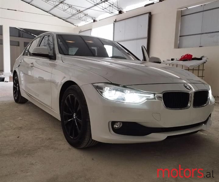 2016' BMW 320 photo #1