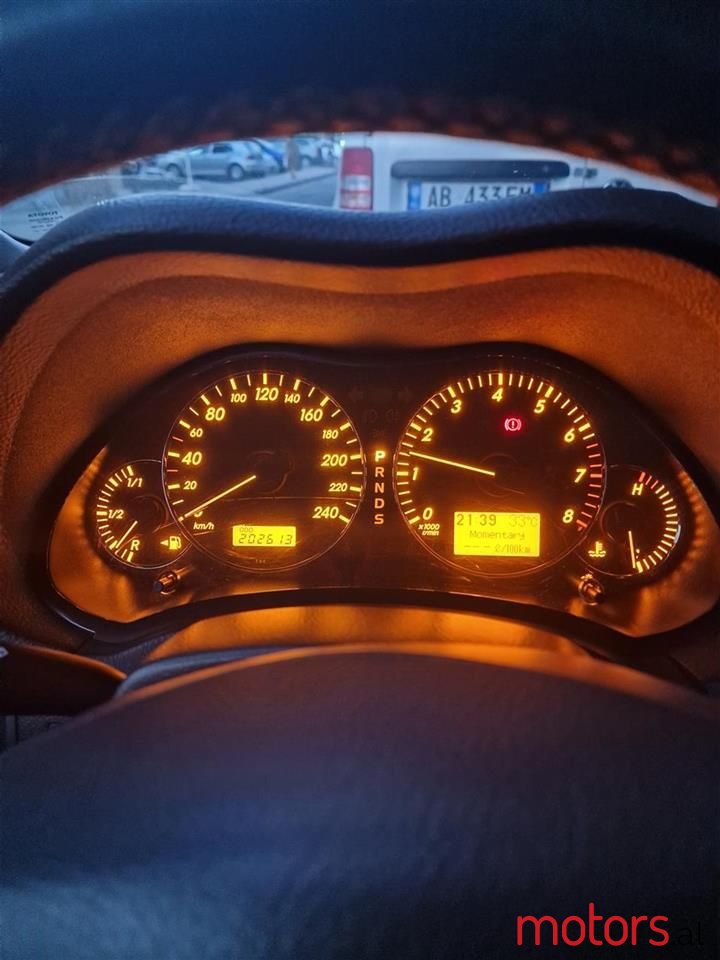 2008' Toyota Avensis photo #2