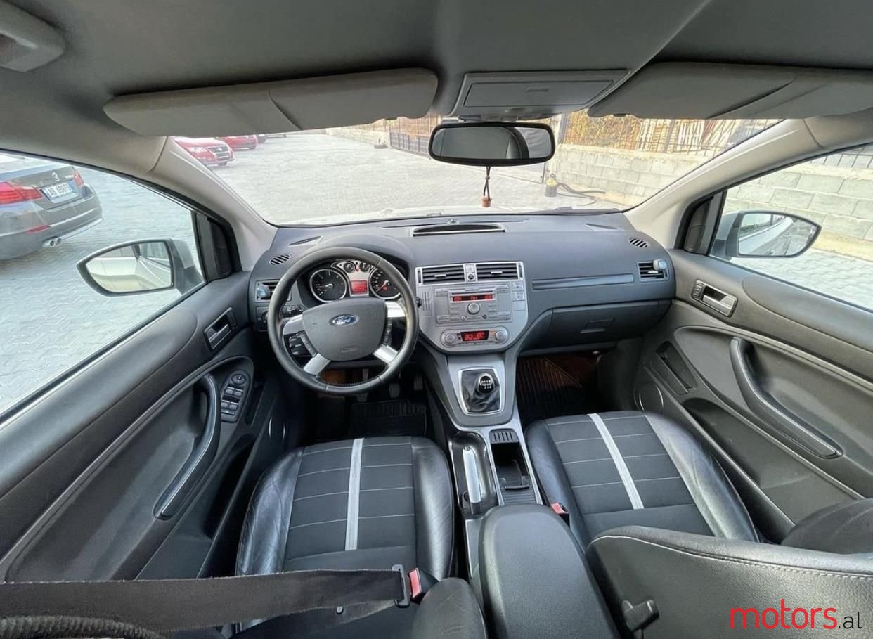 2008' Ford Kuga photo #2