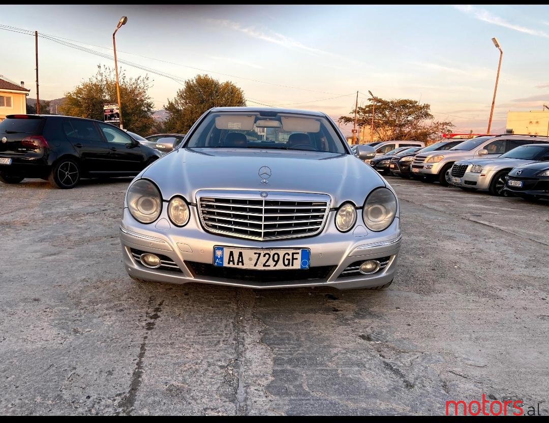 2008' Mercedes-Benz 280 photo #1