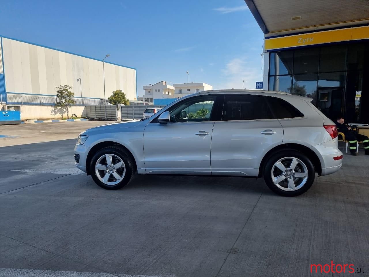 2010' Audi Q5 photo #2