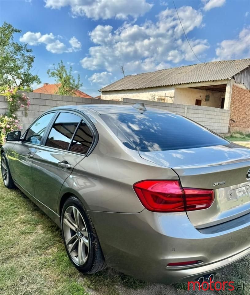2016' BMW 320 photo #1