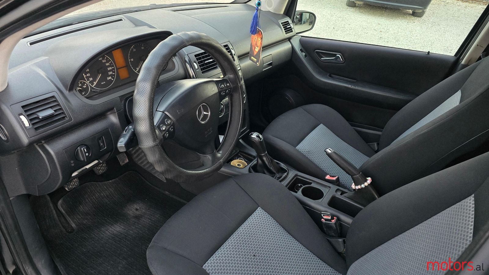 2005' Mercedes-Benz A 180 photo #4