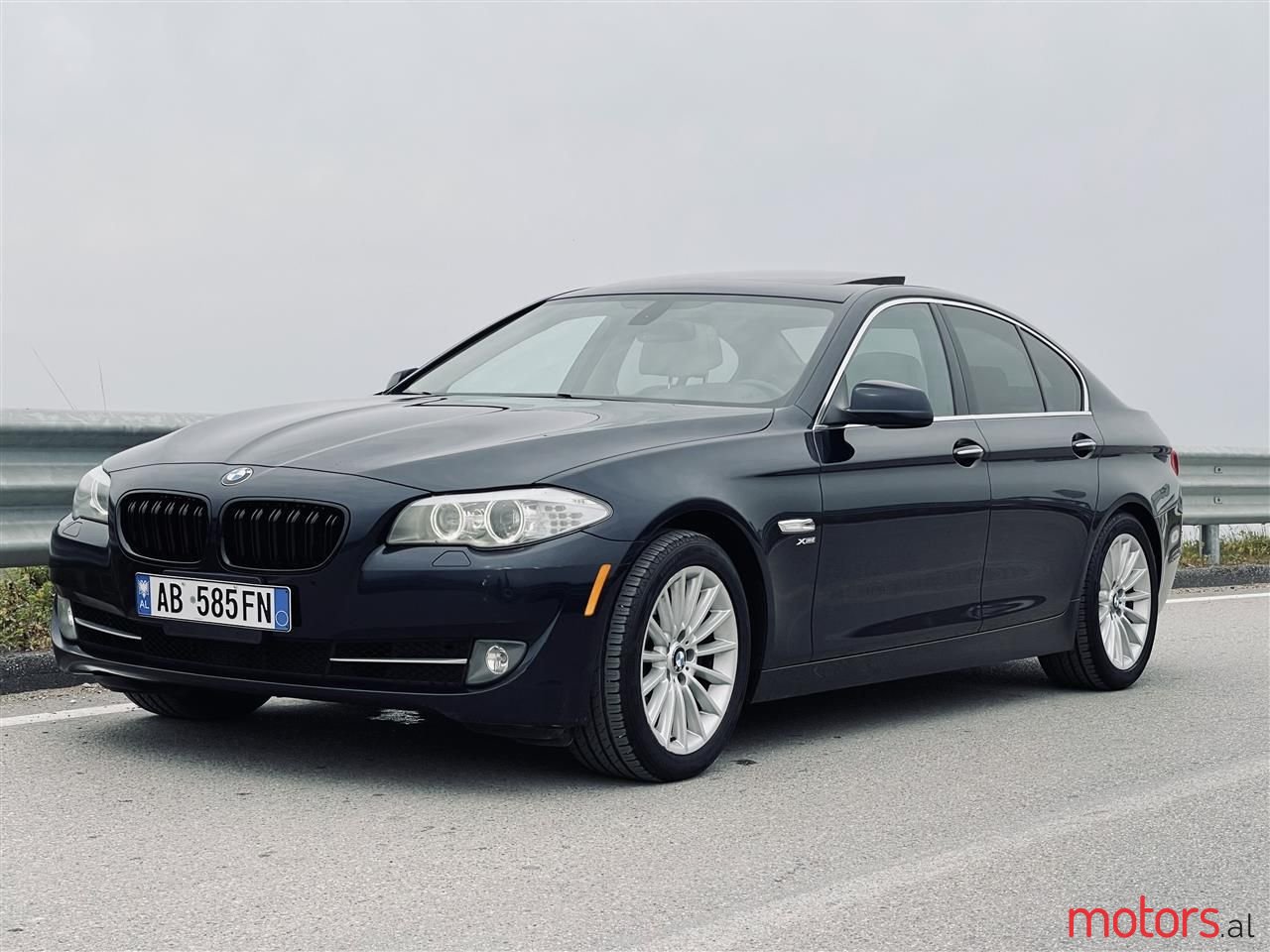 2011' BMW 535 photo #1