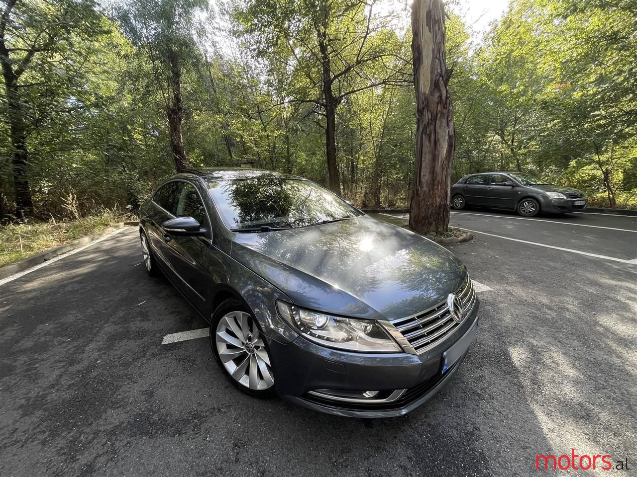 2013' Volkswagen Passat photo #3
