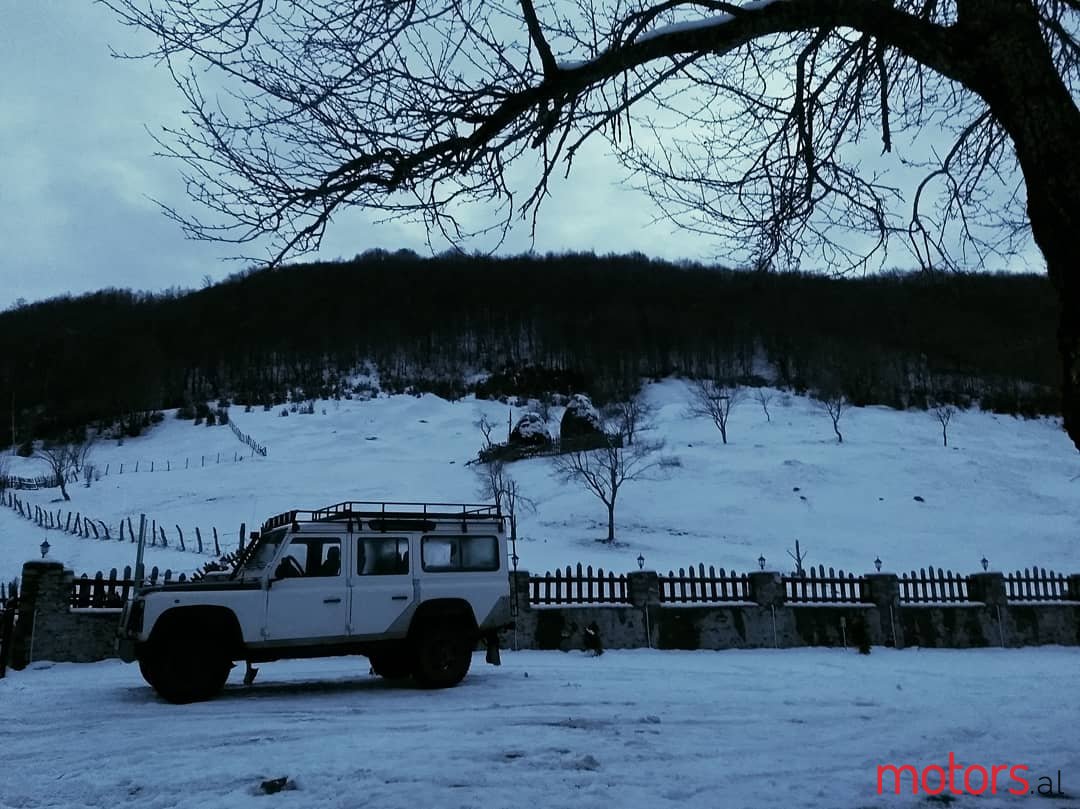 1988' Land Rover Defender 110 photo #2