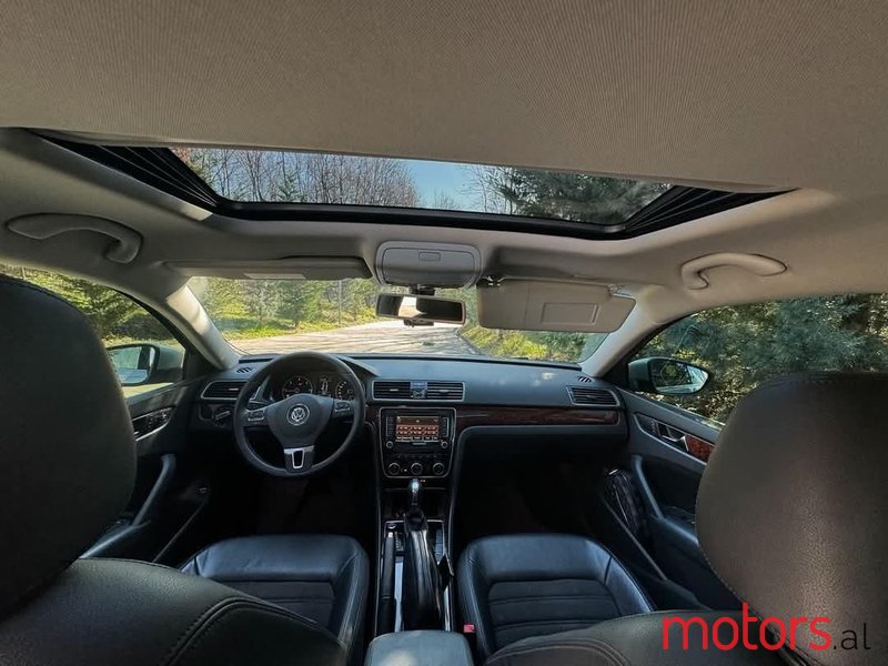 2013' Volkswagen Golf photo #6