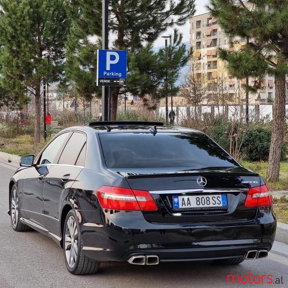 2012' Mercedes-Benz E 350 photo #1